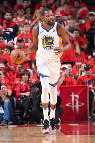 当尖叫声成 当尖叫声成